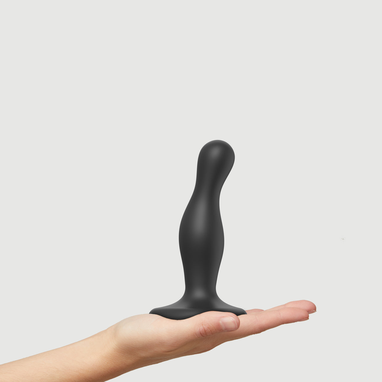 Strap-on-me Curvy Dildo Plug - S - Black