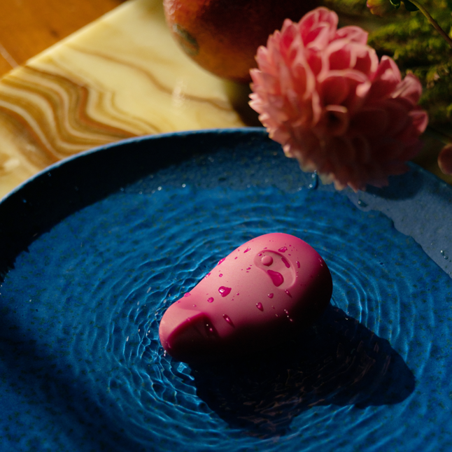 Dame Pom Flexible Vibrator - Plum