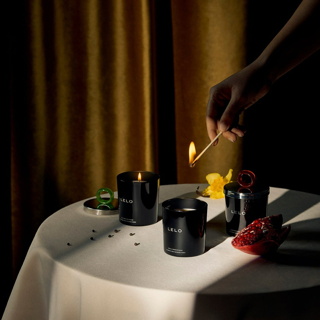 LELO Flickering Touch - Massage Oil Candle