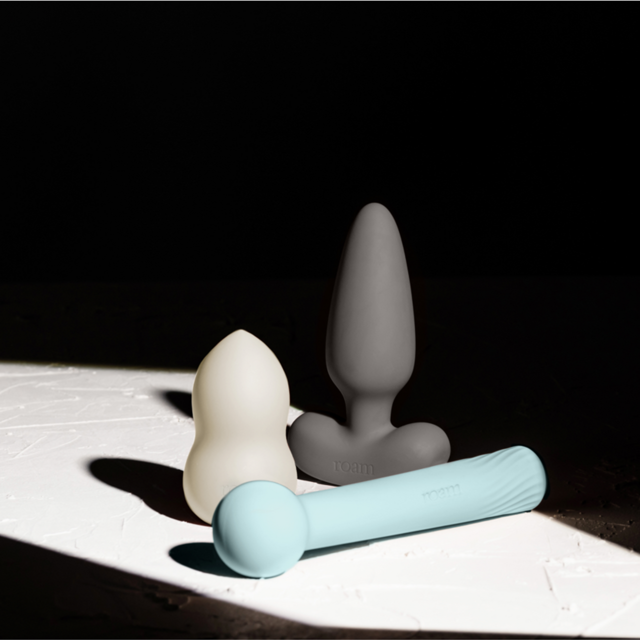 Roam Vibrators - The Pebble